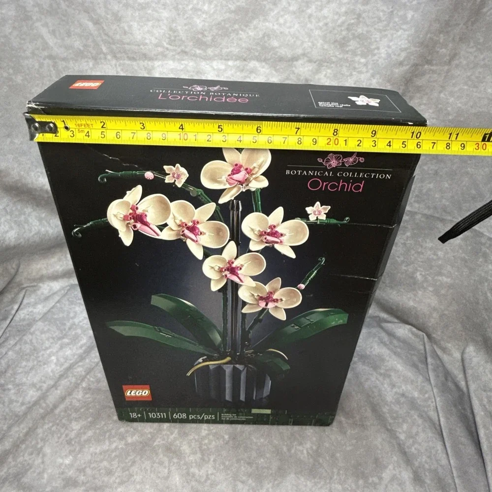 LEGO Botanical Collection Orchid Flower 10311 NIB New With Light Box Wear